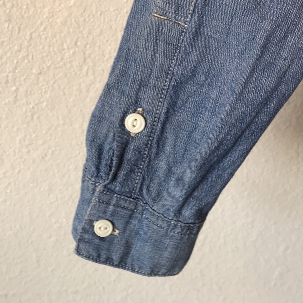 Levi’s Boyfriend Fit Button-up Shirt - Picture 7 of 13
